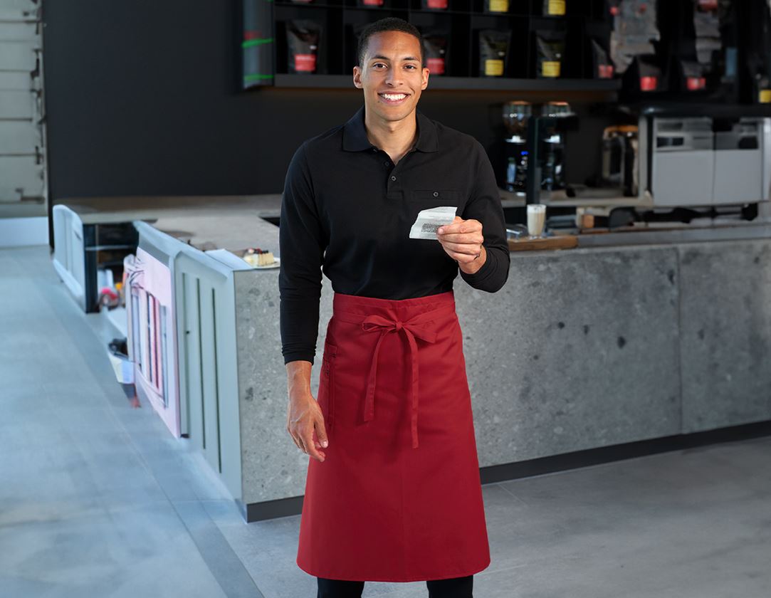 Topics: Mid-Length Apron + red/black